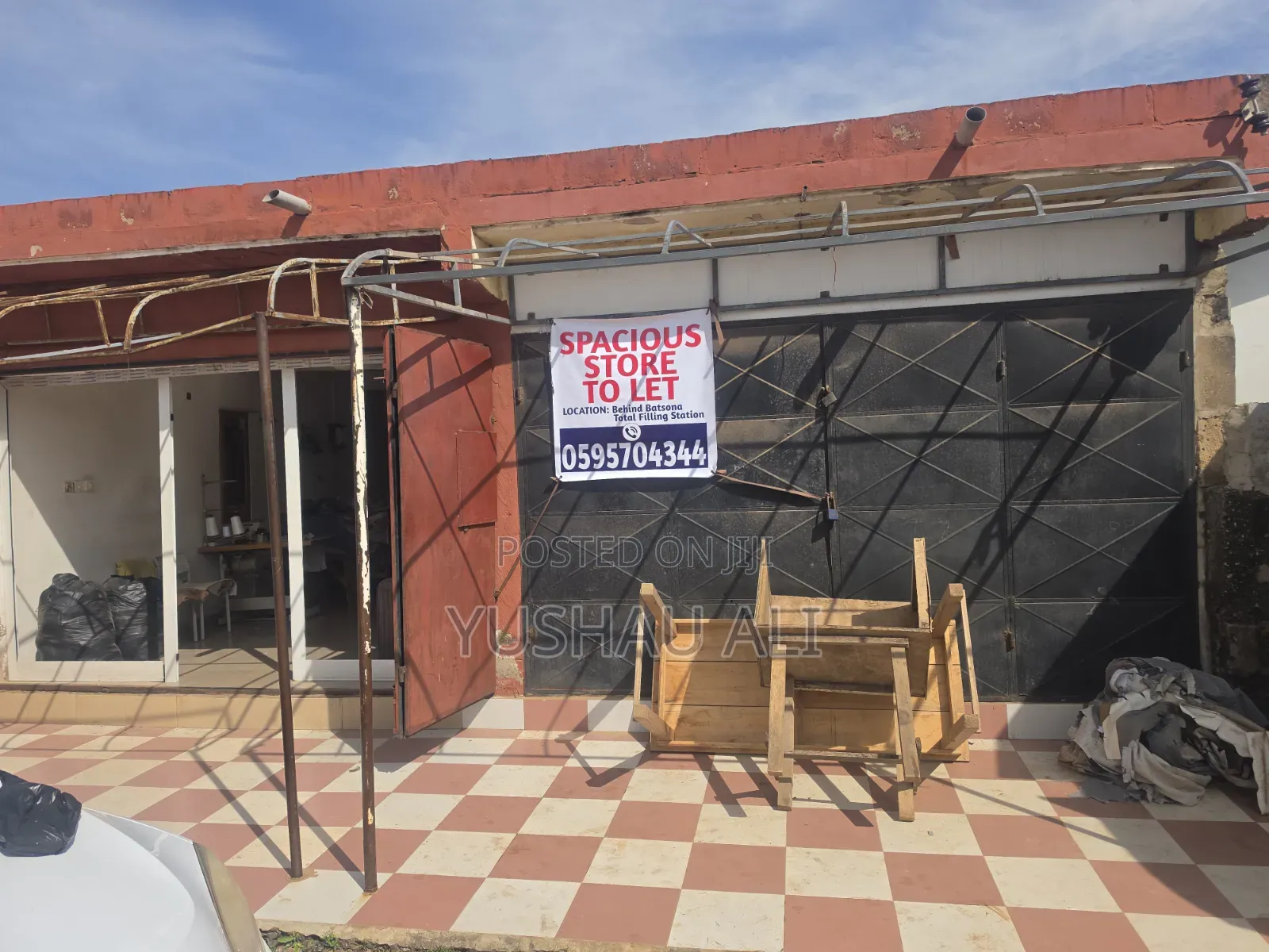 Spacious Store to Let