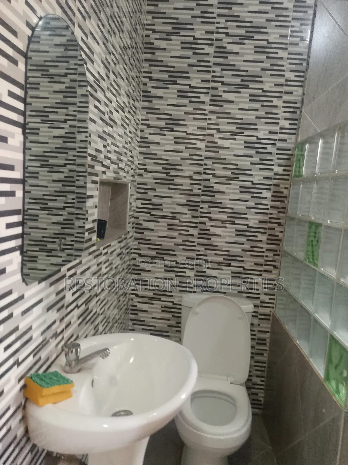 2bdrm Apartment in Adenta, Housing Down for rent