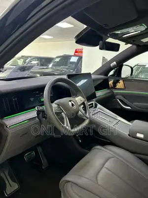 New Denza N9 2.0 Hybrid AWD 2025 Black
