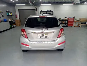 Toyota Vitz 2012 Gray
