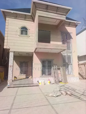 3bdrm House in Ayawaso, Pokuase for sale
