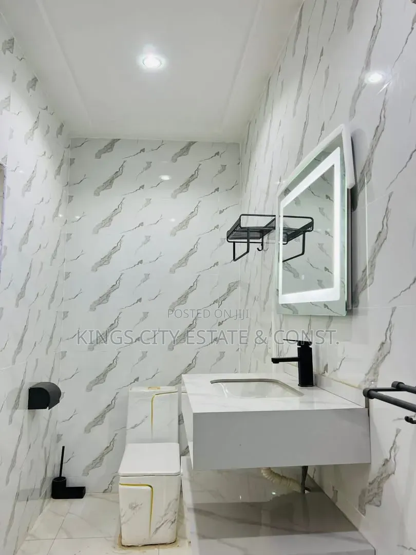 3bdrm House in Kings City Estate, Pokuase for sale