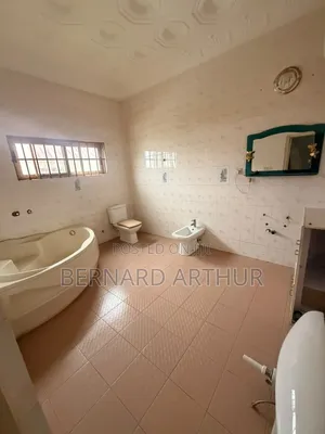 5bdrm Mansion in Bernard Agency, Post Office Area for rent