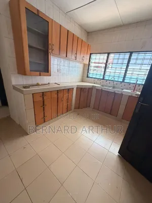 5bdrm Mansion in Bernard Agency, Post Office Area for rent