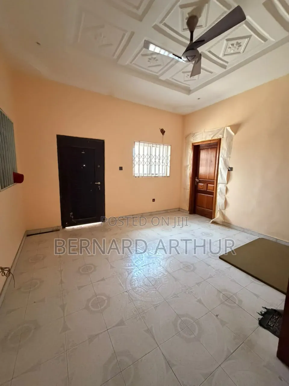 5bdrm Mansion in Bernard Agency, Post Office Area for rent