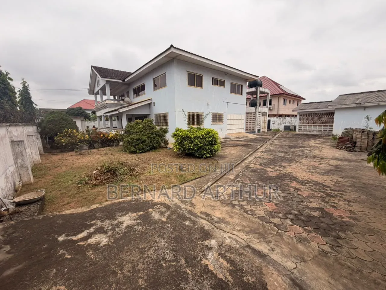 5bdrm Mansion in Bernard Agency, Post Office Area for rent
