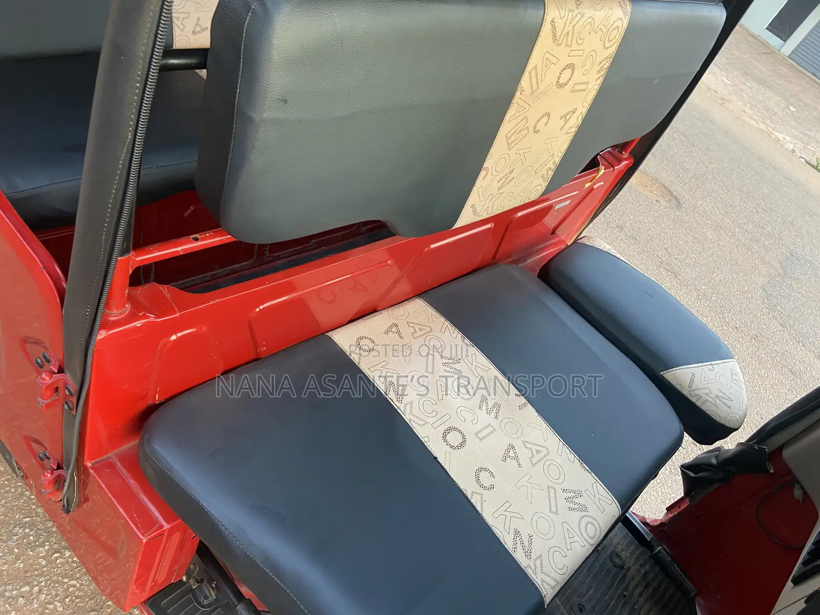 Bajaj RE 2026 Red
