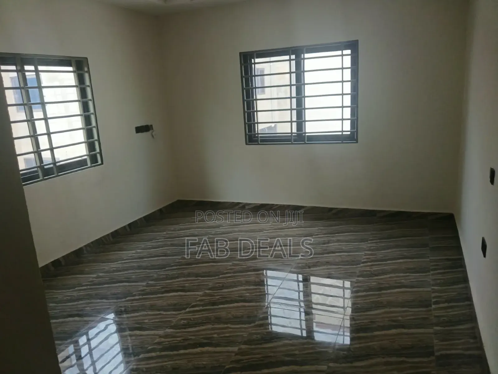 Furnished 4bdrm Apartment in Takoradi for sale