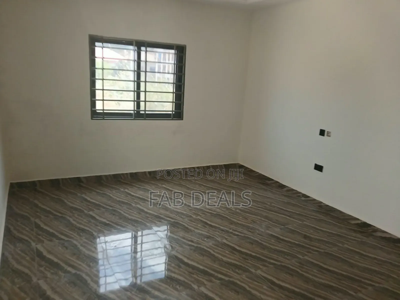 Furnished 4bdrm Apartment in Takoradi for sale