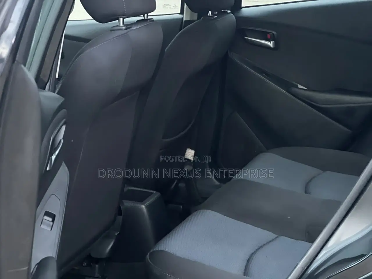 Scion iA Base 2016