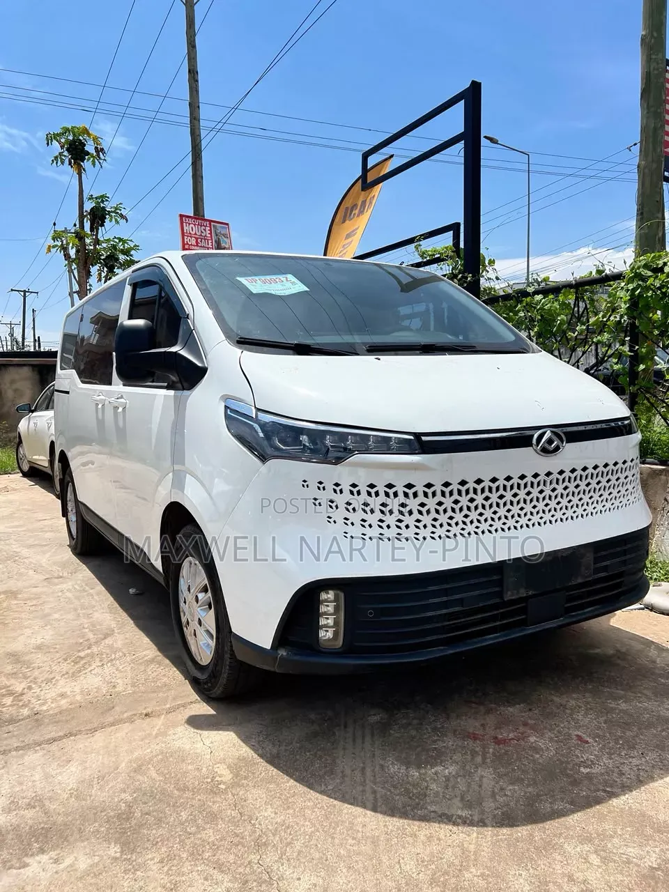 Car 2025 White