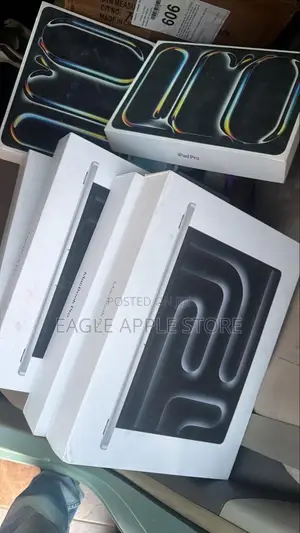 New Laptop Apple MacBook Pro 2025 M5 16GB Apple M5 SSD 1T