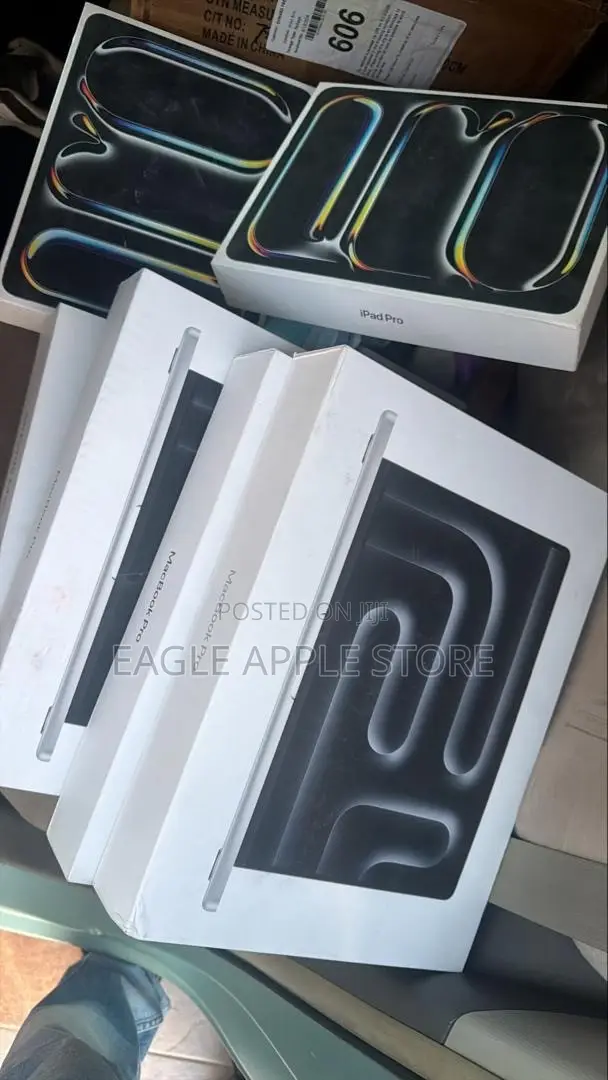 New Laptop Apple MacBook Pro 2025 M5 16GB Apple M5 SSD 1T