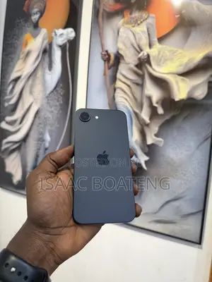 Apple iPhone 16e 128 GB Black