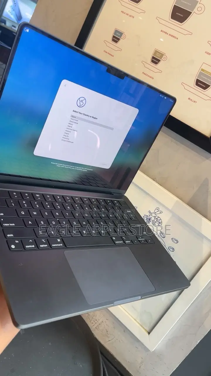 Laptop Apple MacBook Pro 2024 M4 Pro 16GB Apple M4 Pro SSD 512GB