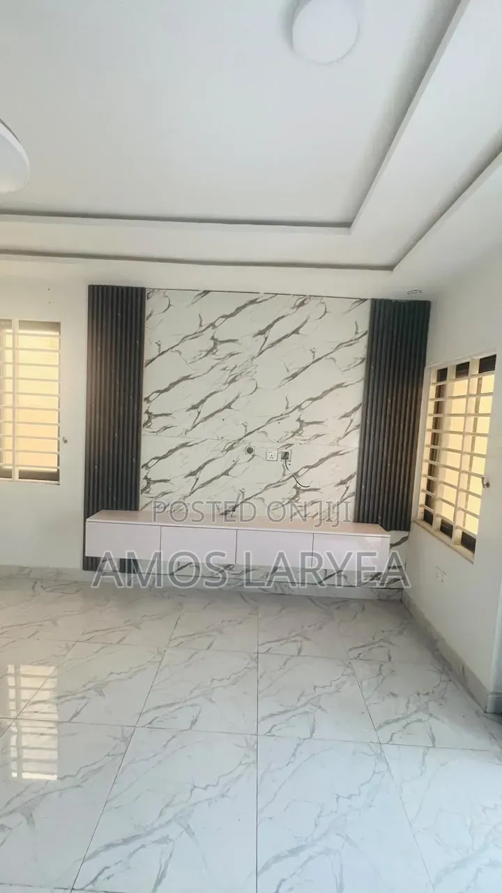 2bdrm House in Lashibi for sale