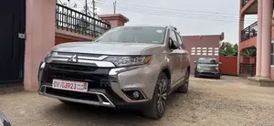 Mitsubishi Outlander SEL FWD 2020 Silver