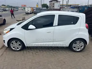 Chevrolet Spark 1LT 4dr Hatchback (1.2L 4cyl CVT) 2015 White