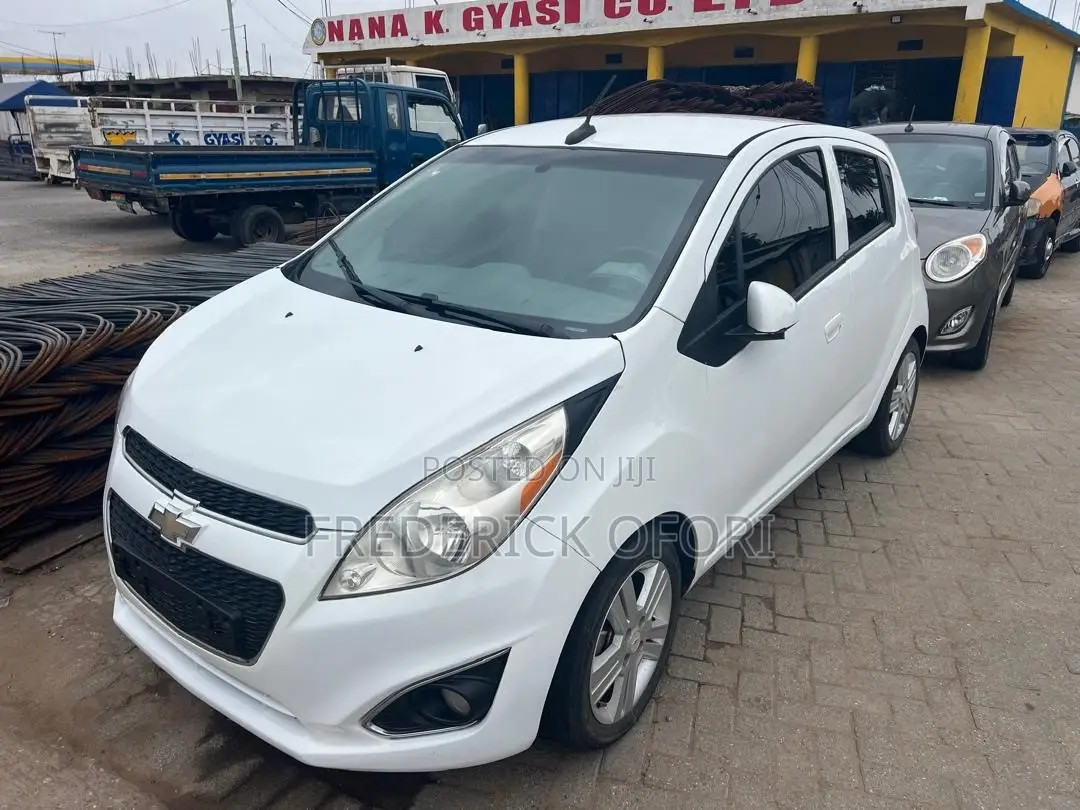 Chevrolet Spark 1LT 4dr Hatchback (1.2L 4cyl CVT) 2015 White