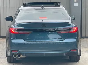 Toyota Camry 2025 Gray