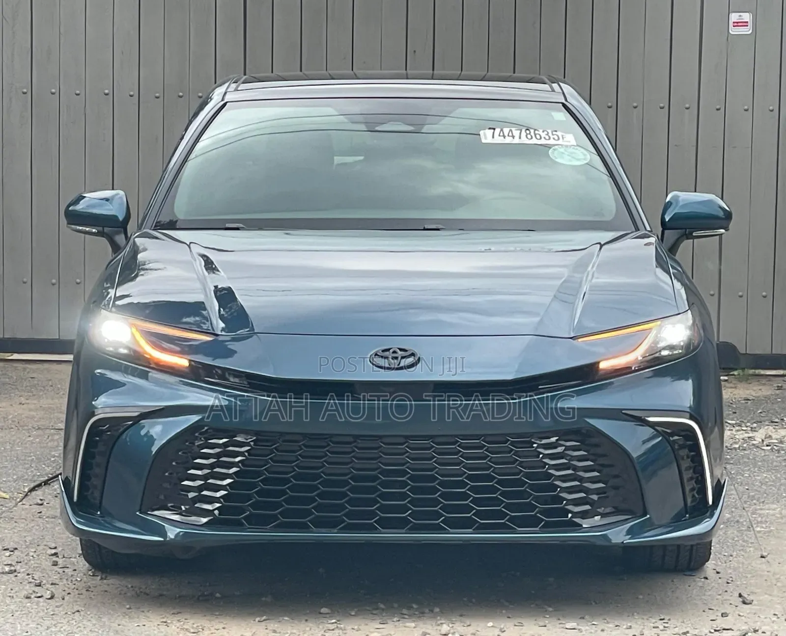 Toyota Camry 2025 Gray