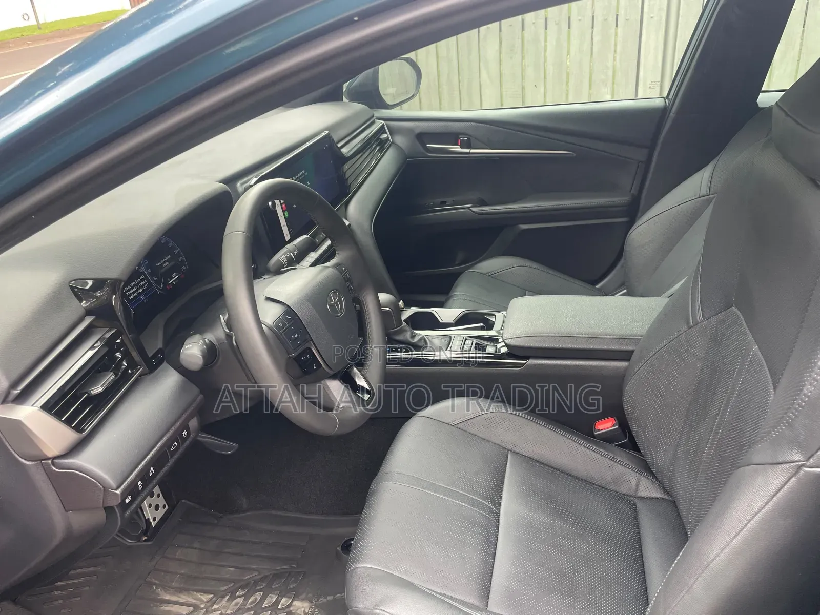Toyota Camry 2025 Gray