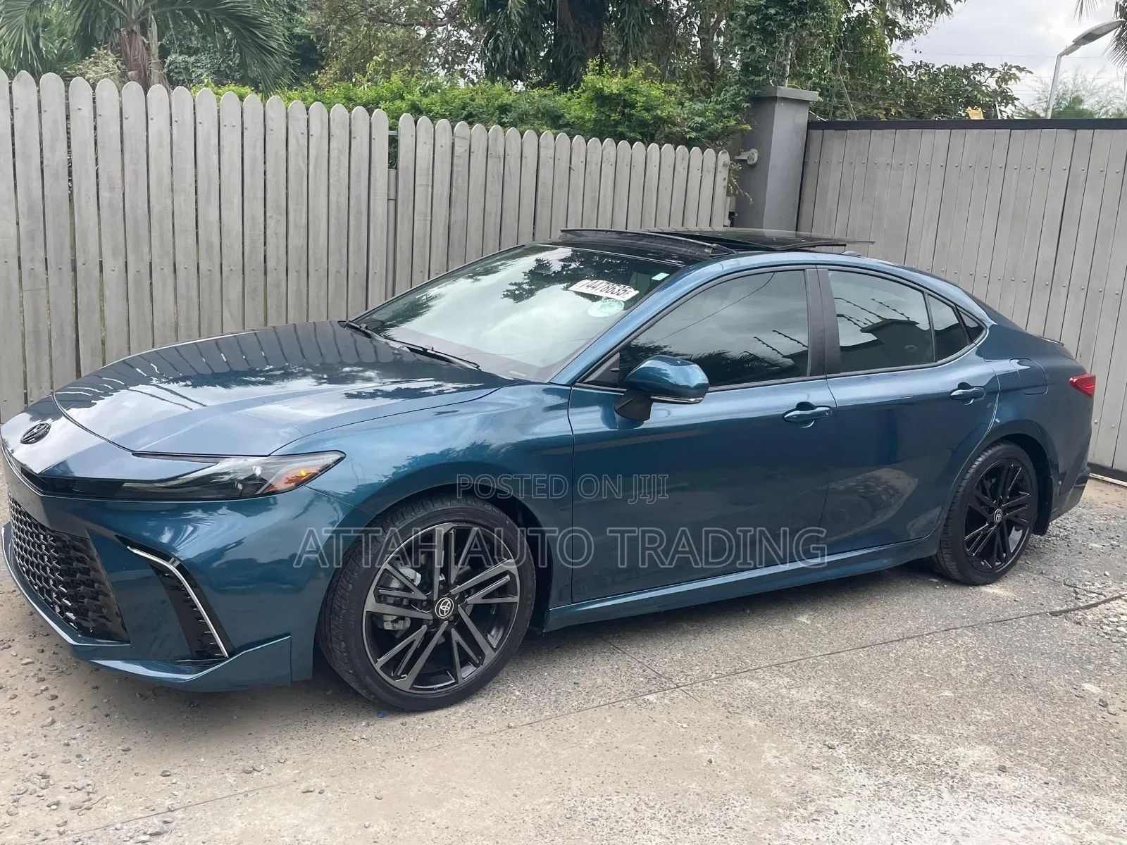 Toyota Camry 2025 Gray