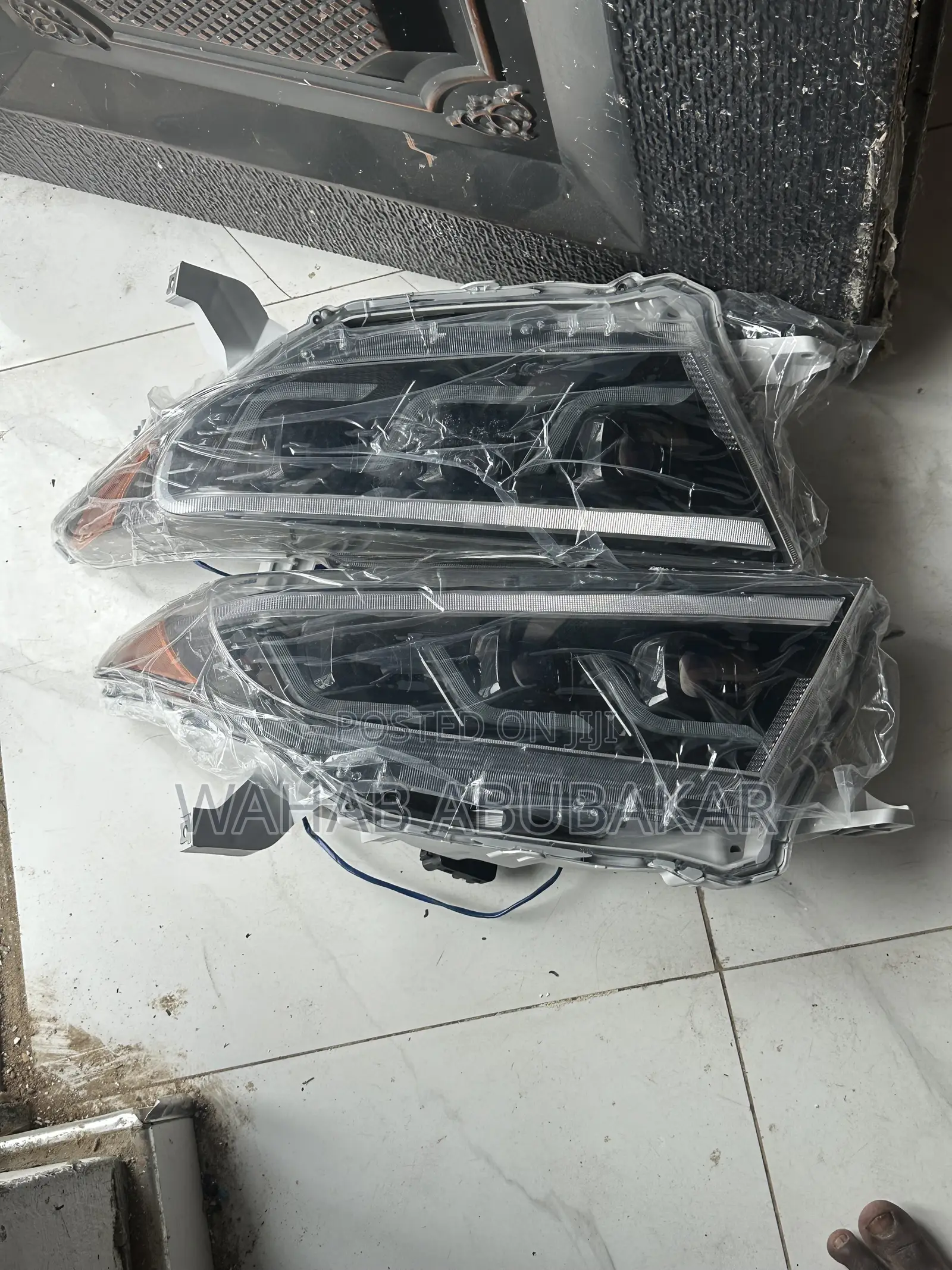 Toyota Highlander 2012 Headlights Pair Spec