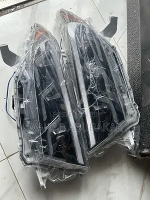 Toyota Highlander 2012 Headlights Pair Spec