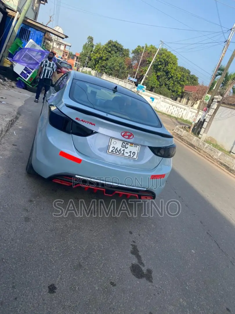 Hyundai Elantra 2013