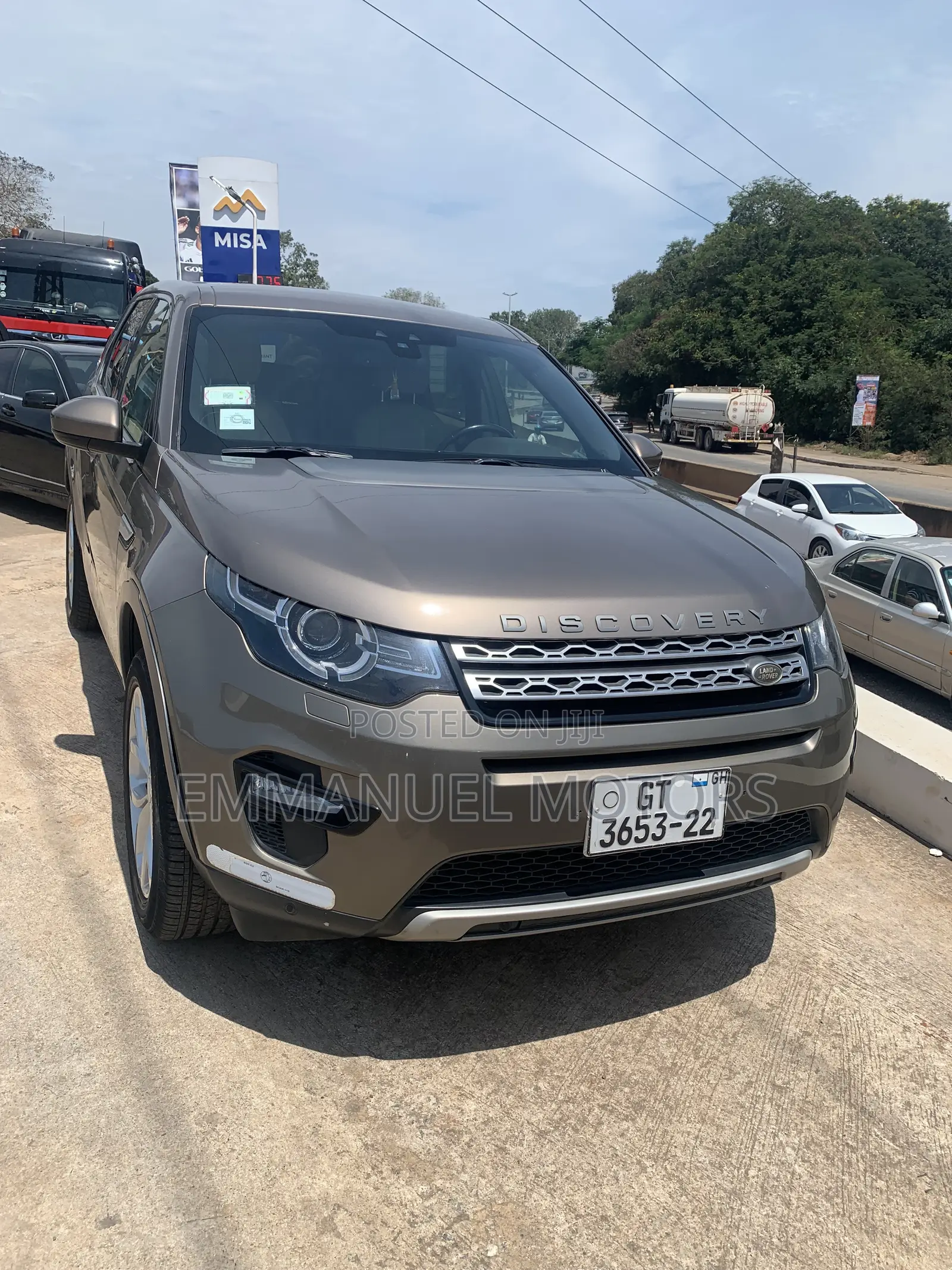 Land Rover Discovery HSE Diesel 4x4 2017 Gold