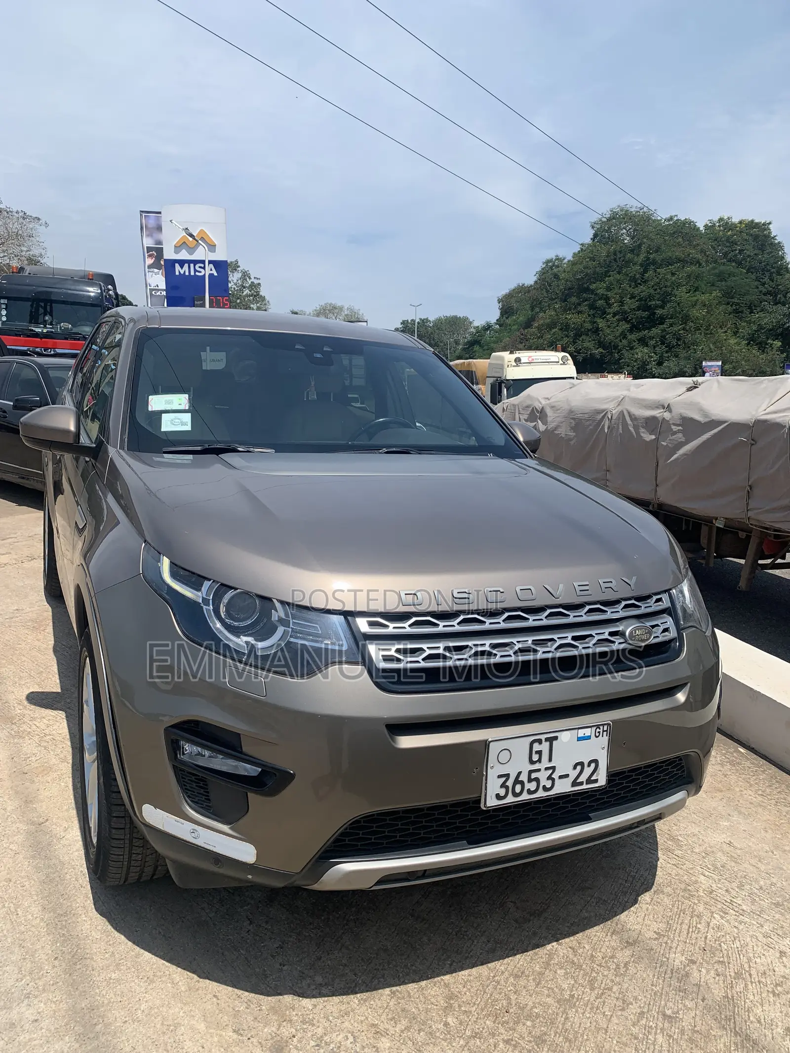 Land Rover Discovery HSE Diesel 4x4 2017 Gold