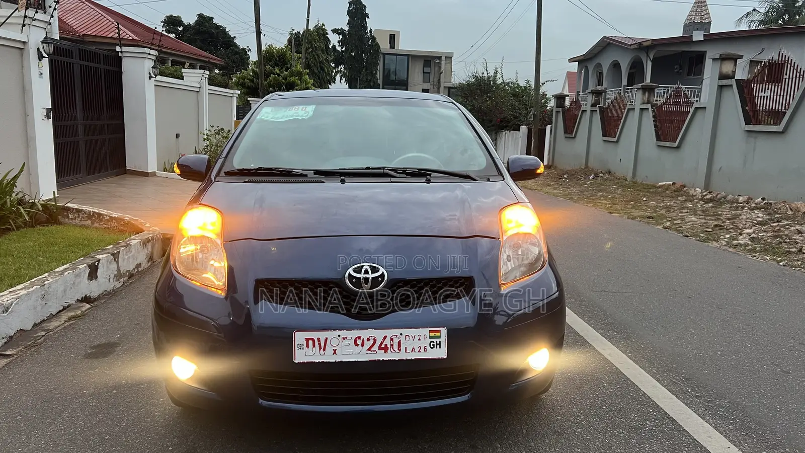Toyota Yaris 2011 Black