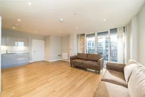 3bdrm House in Station Area for rent