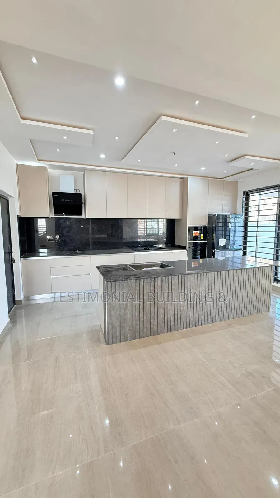4bdrm House in Testimonial Building, Police Station for sale