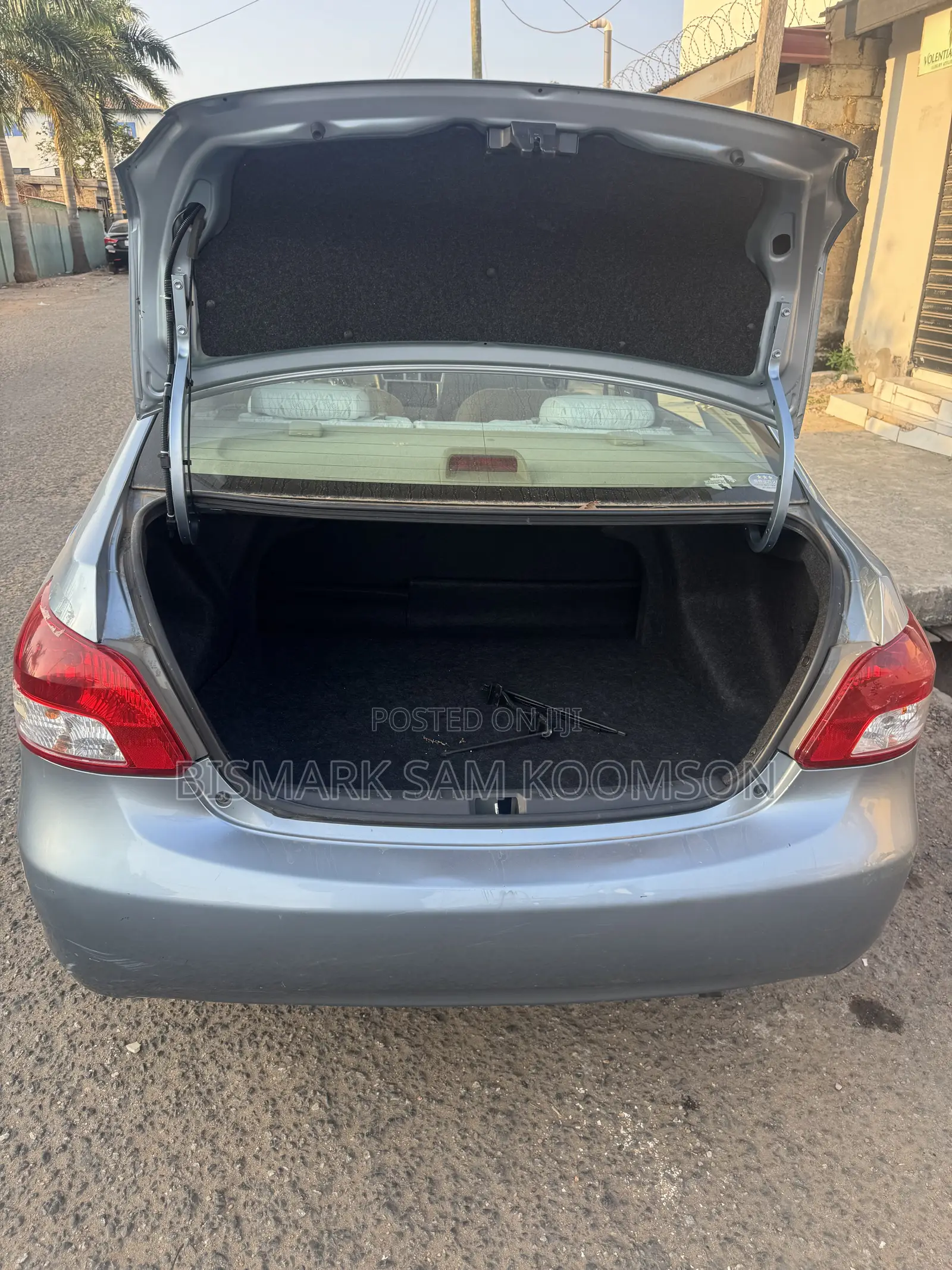 Toyota Belta 2012 Blue