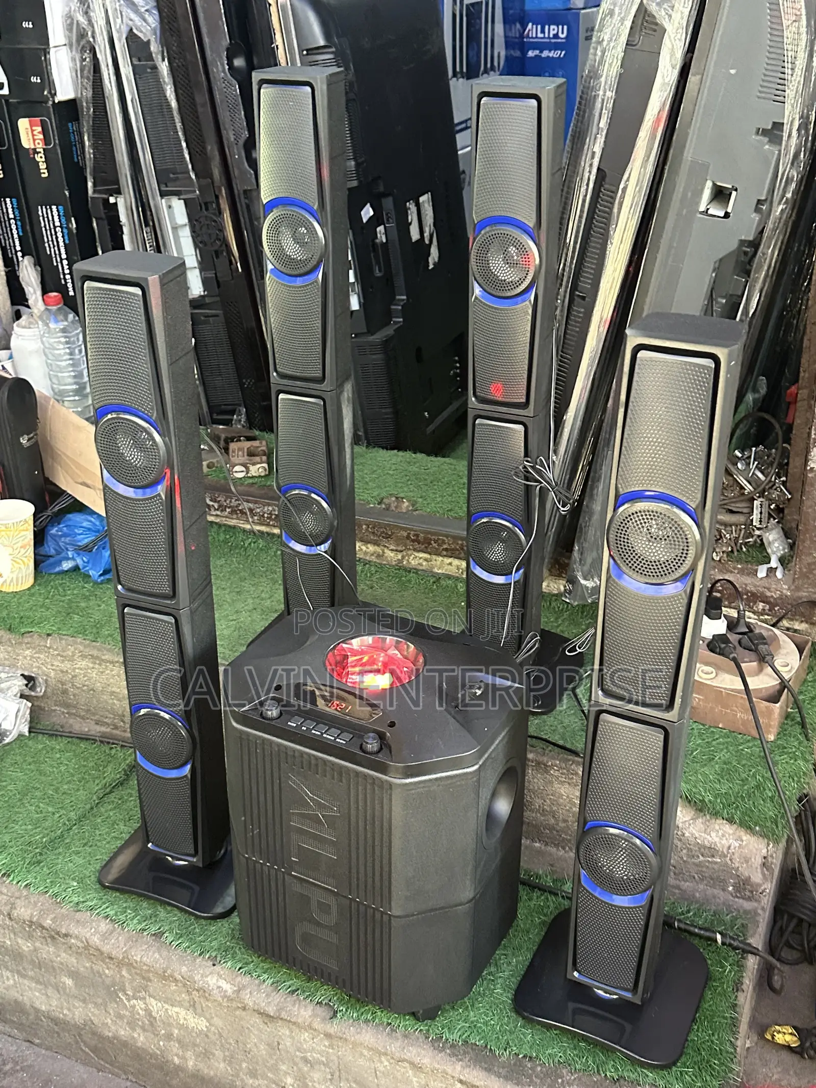 Sound Bar With Four Long Speakers