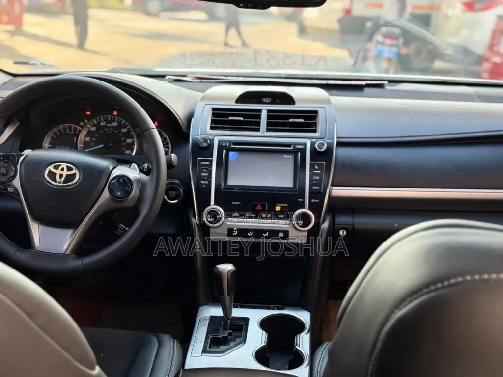 Toyota Camry 2014 Gray