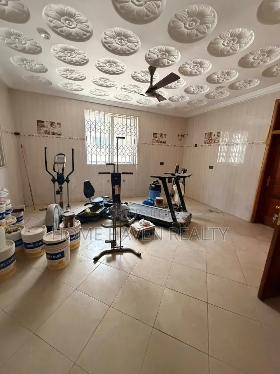 5bdrm House in Adjiriganor East, Ghana Link Area for rent