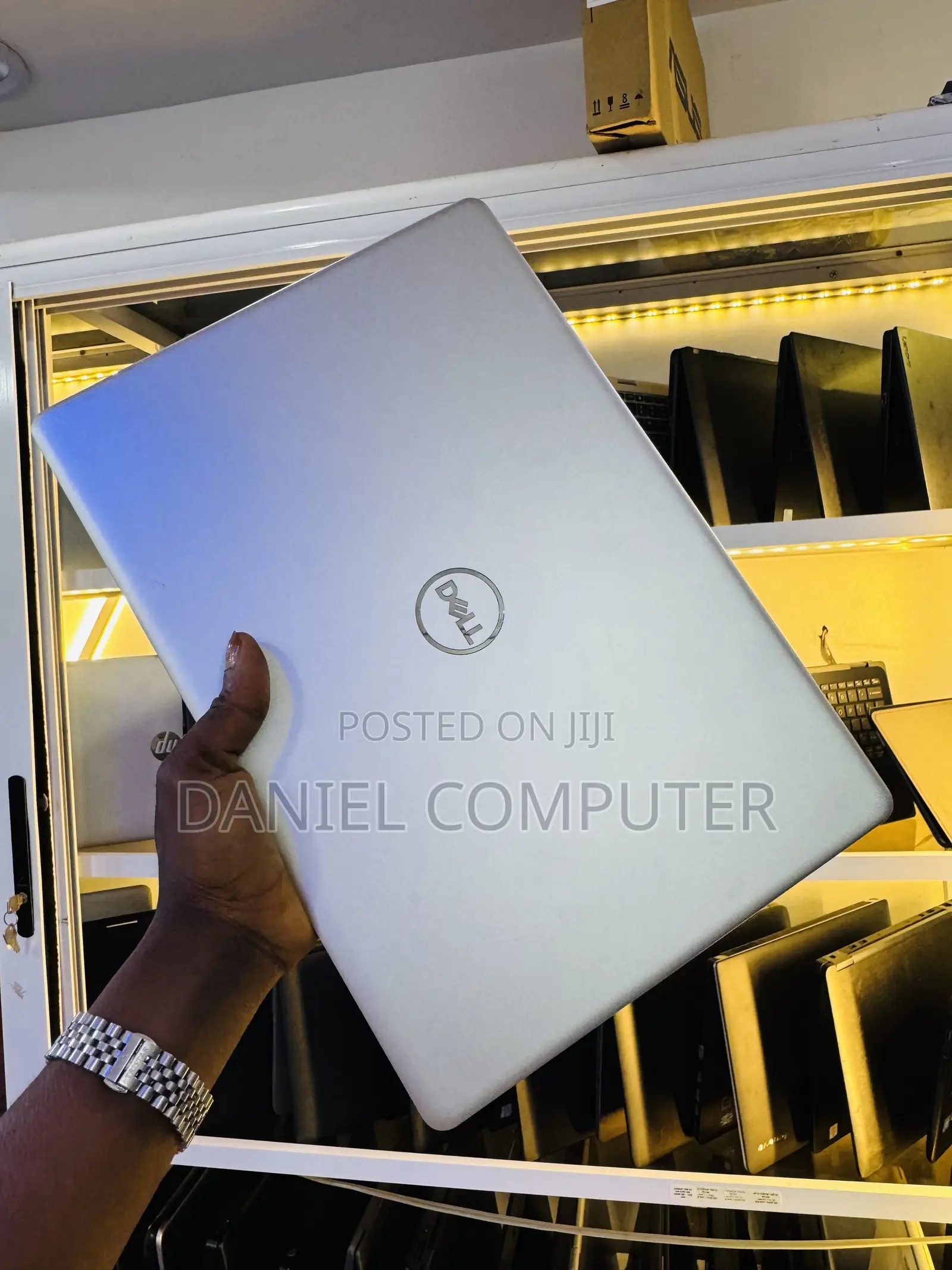Laptop Dell Inspiron 5559 8GB Intel Core i3 SSD 256GB