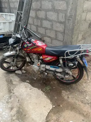 Royal RY125 2025 Red