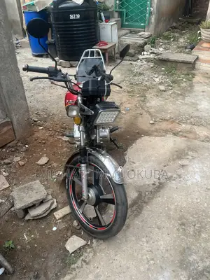Royal RY125 2025 Red