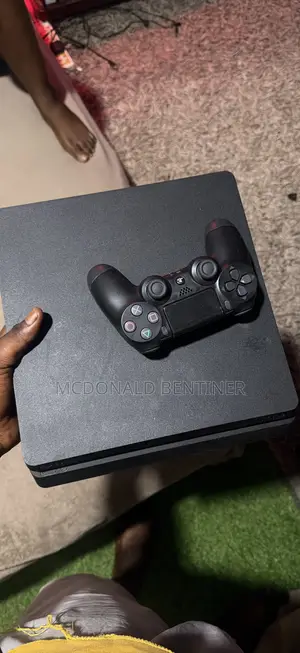 PS4 Slim Jailbreak With 10games Including Fc27