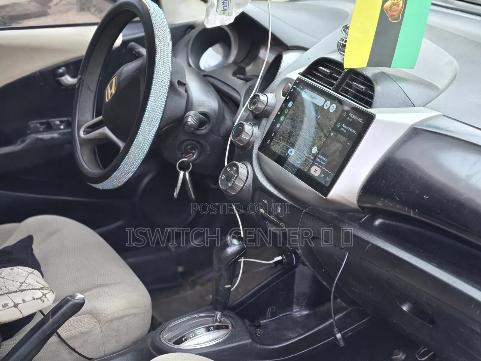 Honda Fit Automatic 2011 Gold