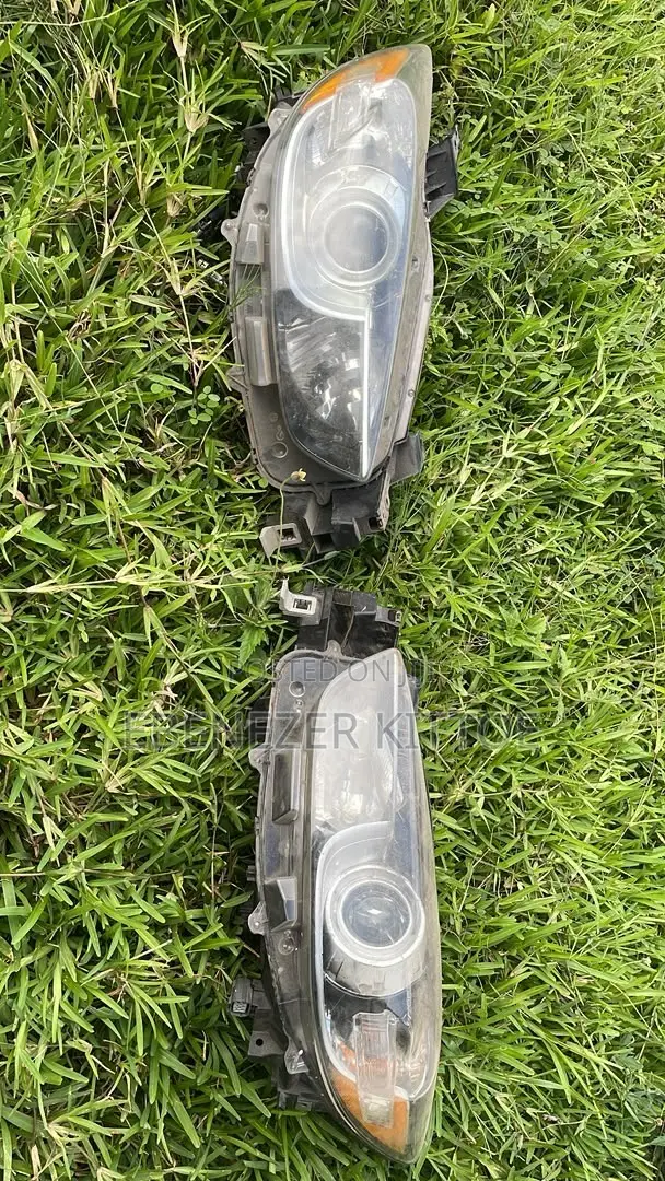 Pair of Home Used Headlights for Mazda Cx5