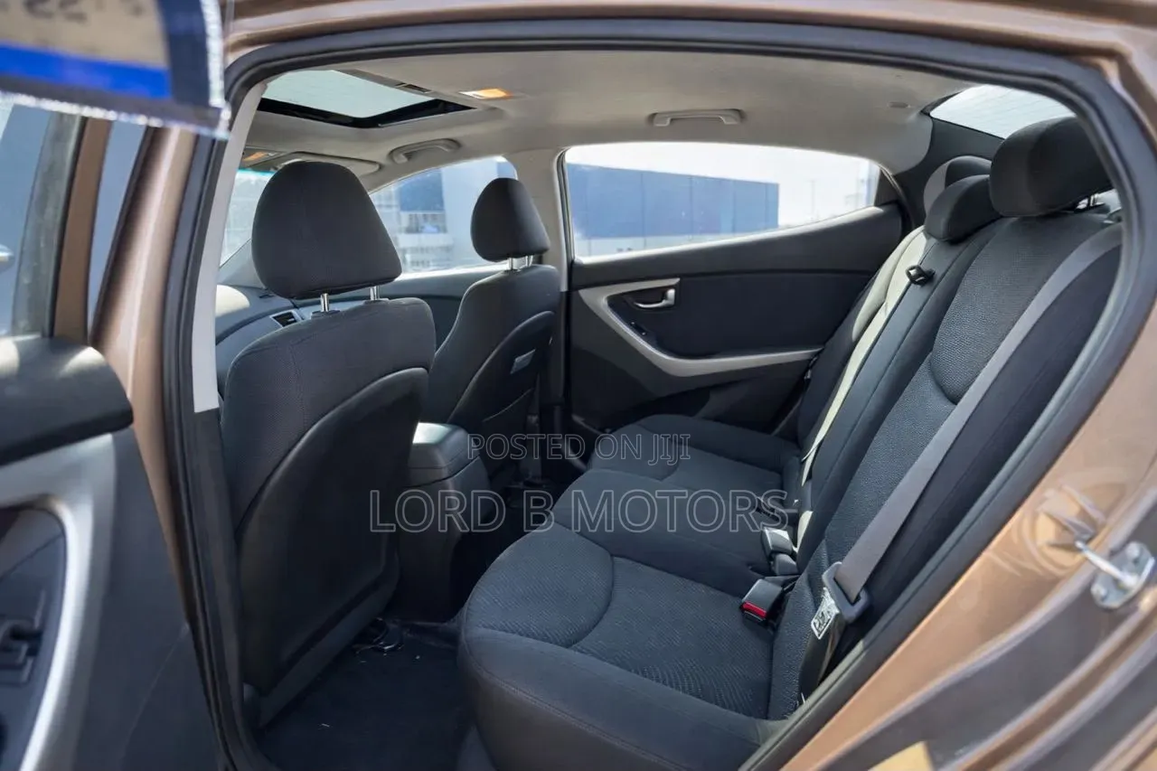 Hyundai Elantra Limited 4dr Sedan (1.8L 4cyl 6A) 2015 Brown
