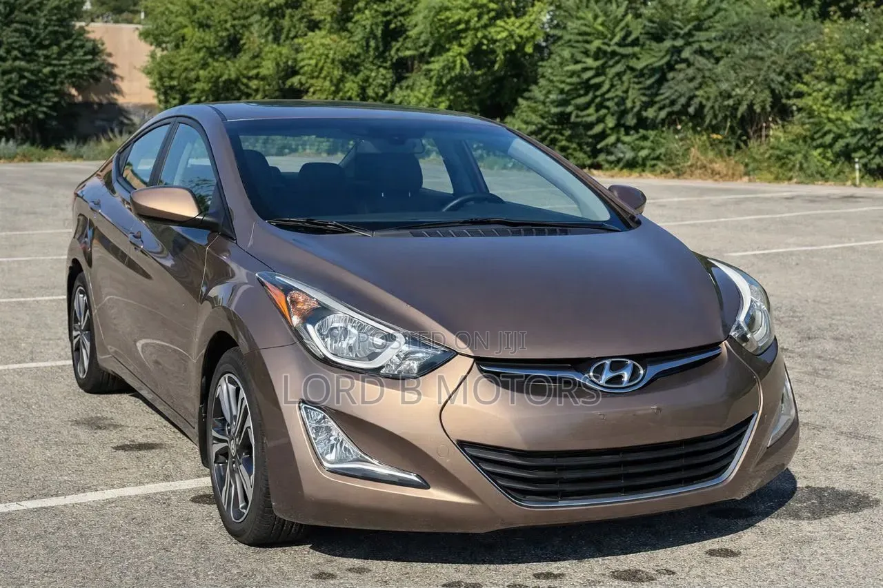 Hyundai Elantra Limited 4dr Sedan (1.8L 4cyl 6A) 2015 Brown
