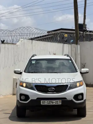 Kia Sorento 4dr SUV 2016 White