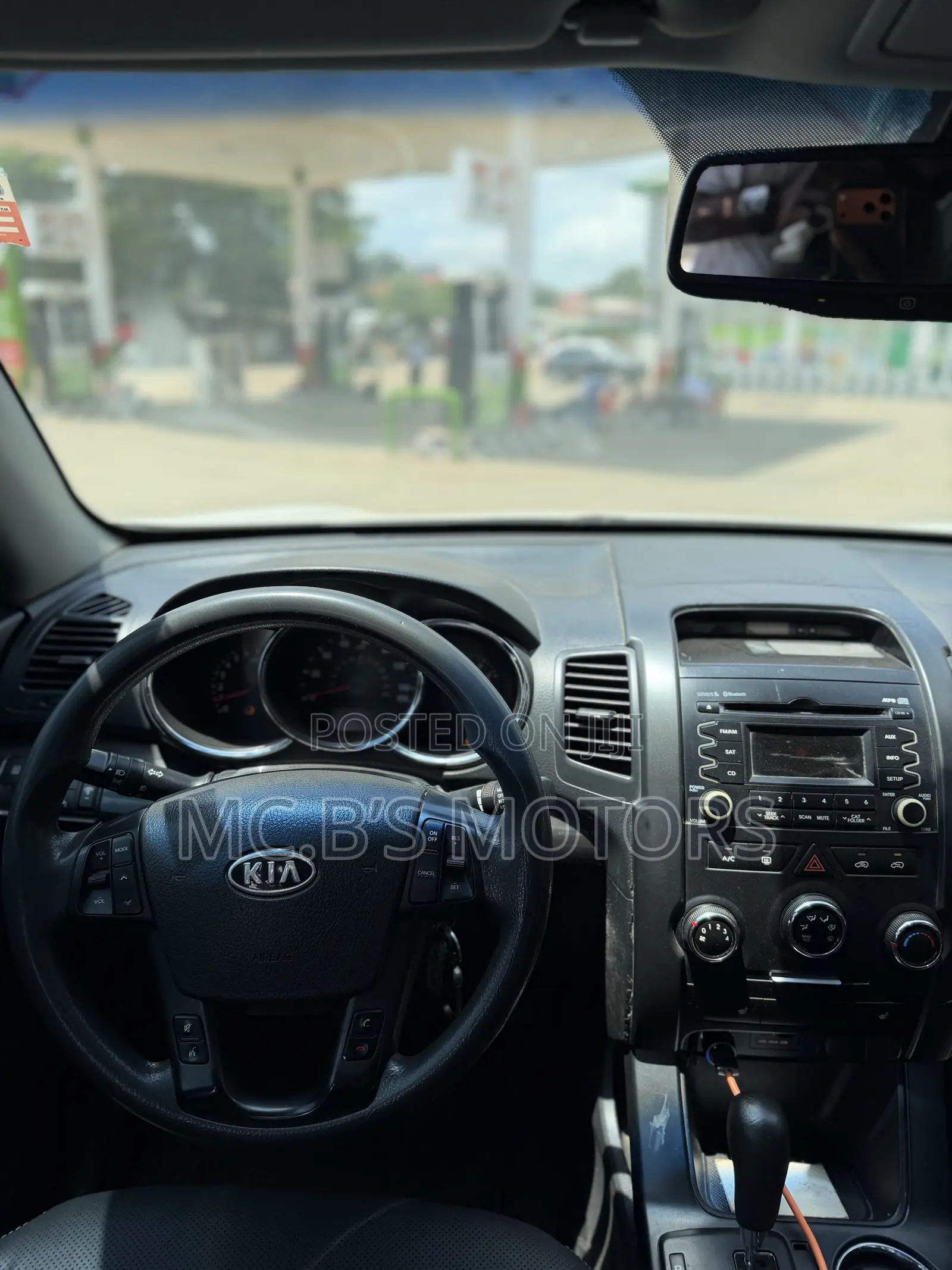 Kia Sorento 4dr SUV 2016 White
