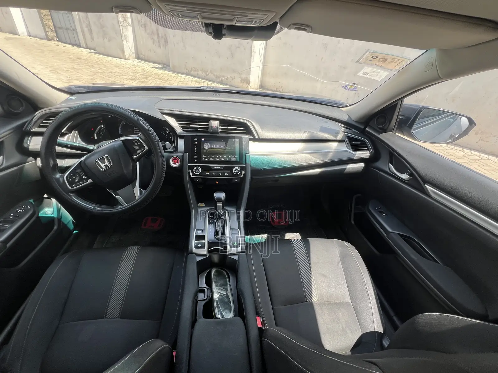 Honda Civic 2018 Gray
